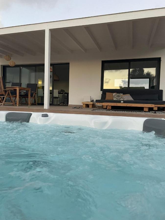 North Shore Villas Lajares, Manalari, Private Jacuzzi Luaran gambar